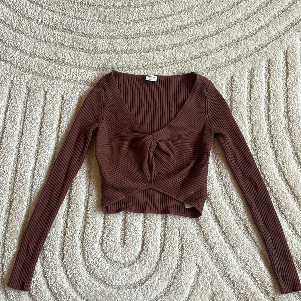 Abercrombie & Fitch Cropped Sweater